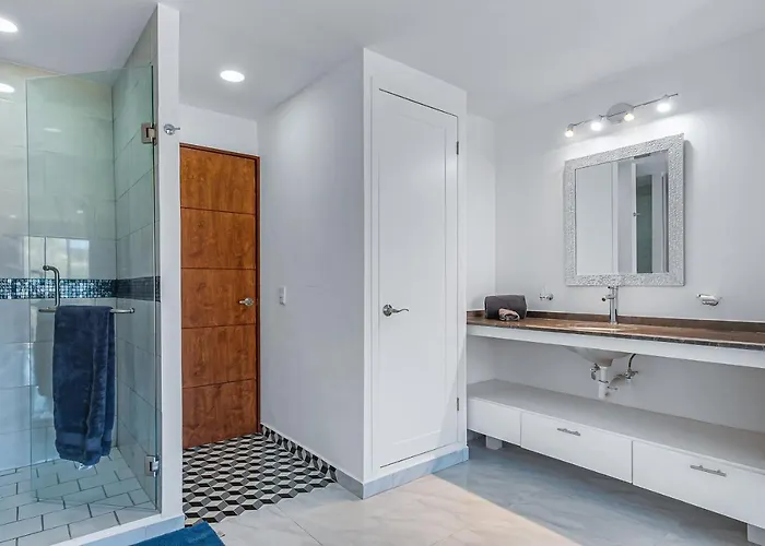 Morgan Residences 508b *